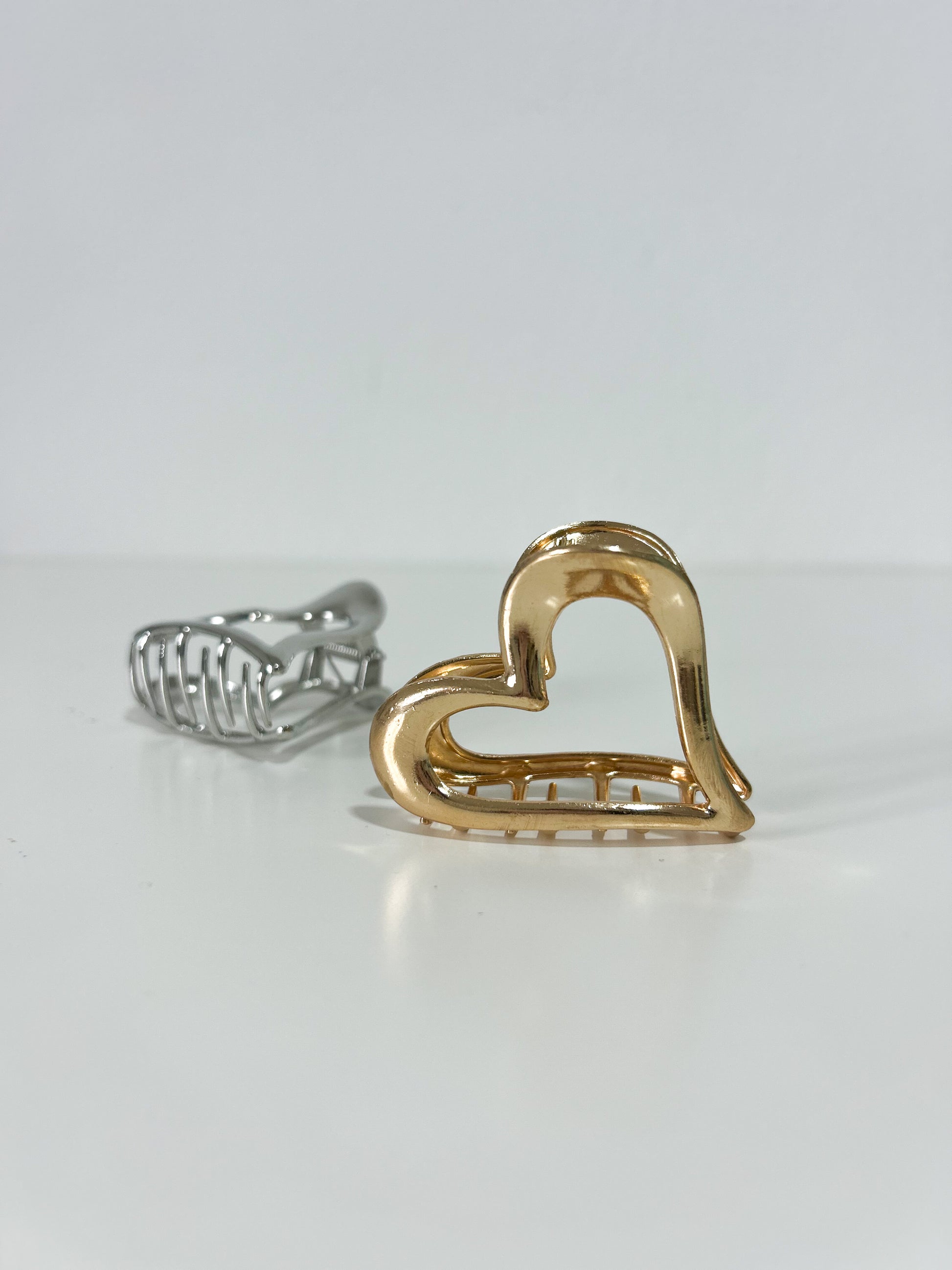 LOVE CLIP