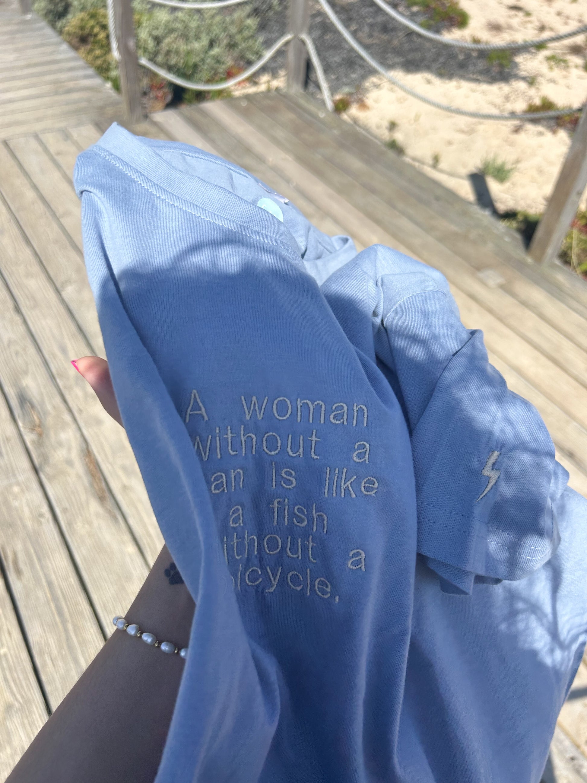 T-SHIRT INIDEPENDENT WOMAN