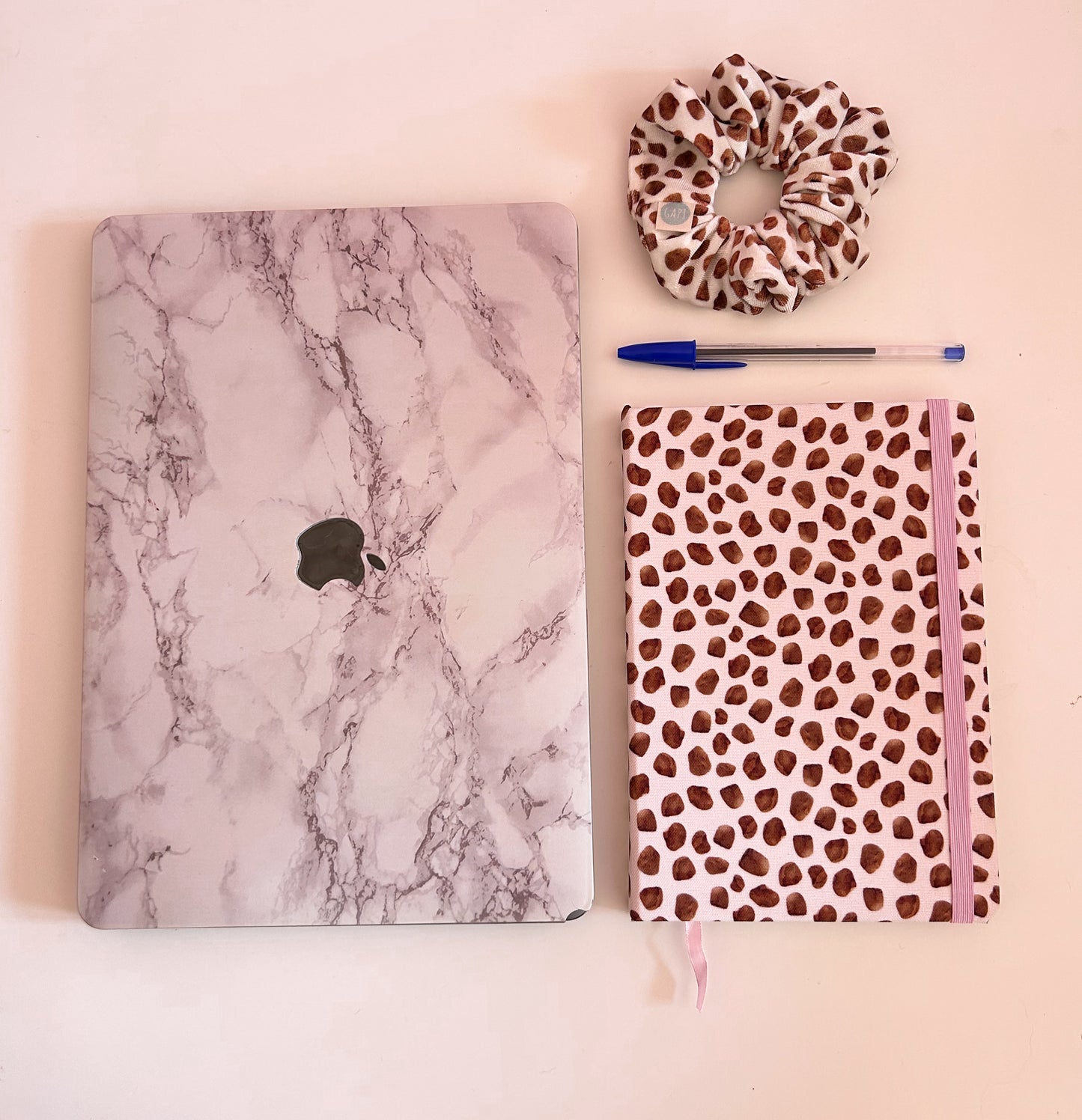 CADERNO OLIVIA