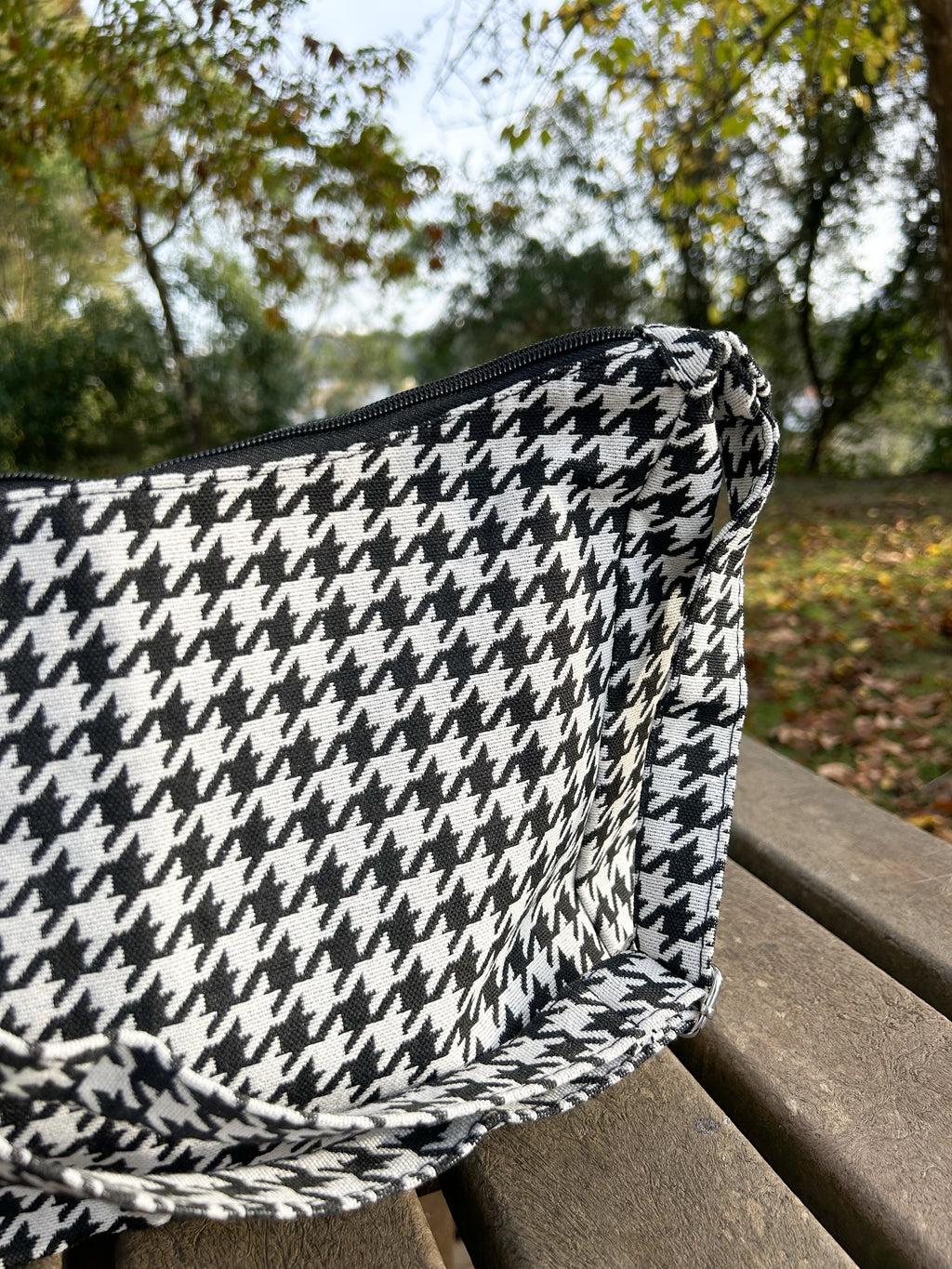 HOUNDSTOOTH BAG