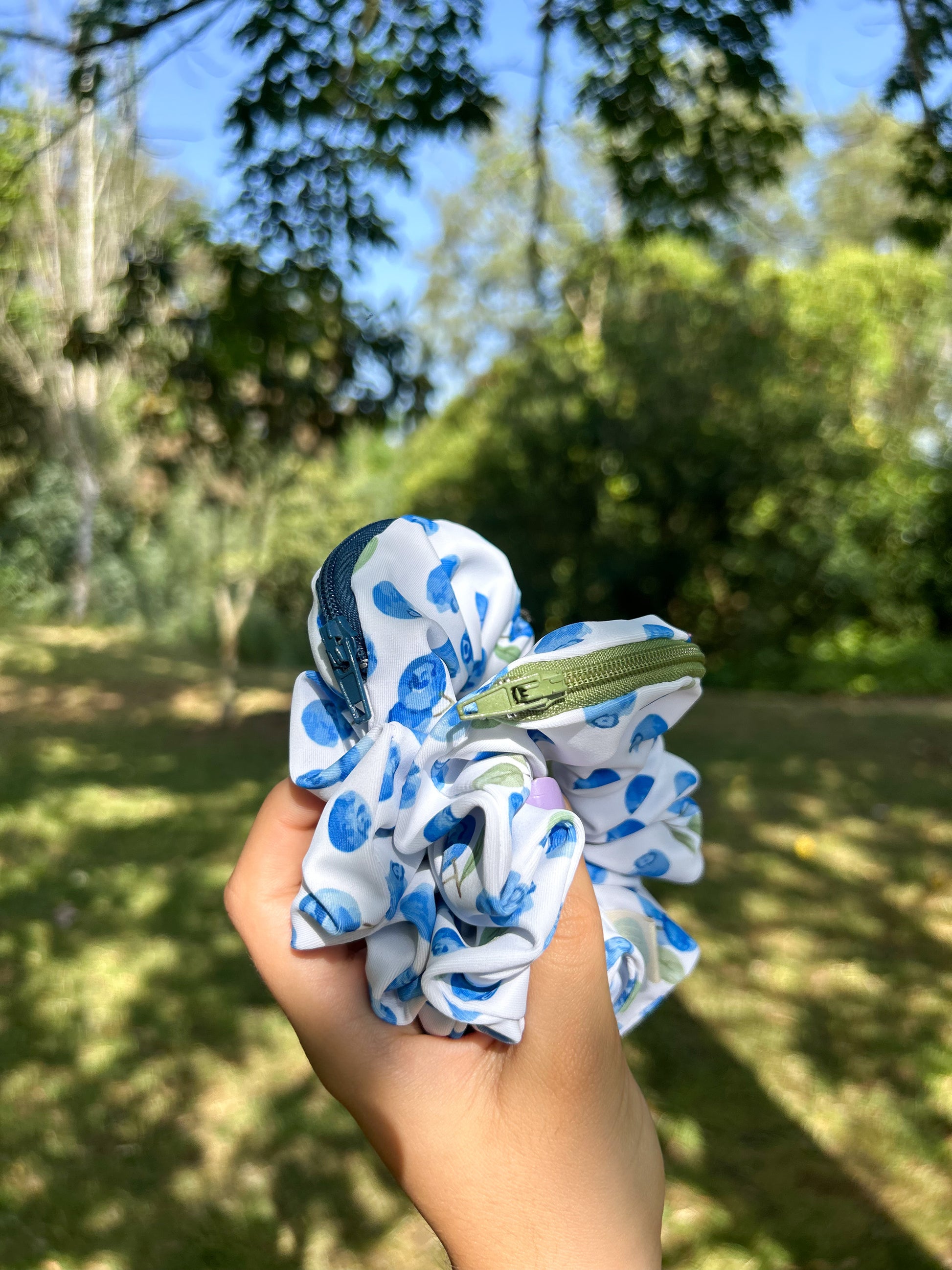 ZIPPER BLUEBERRY