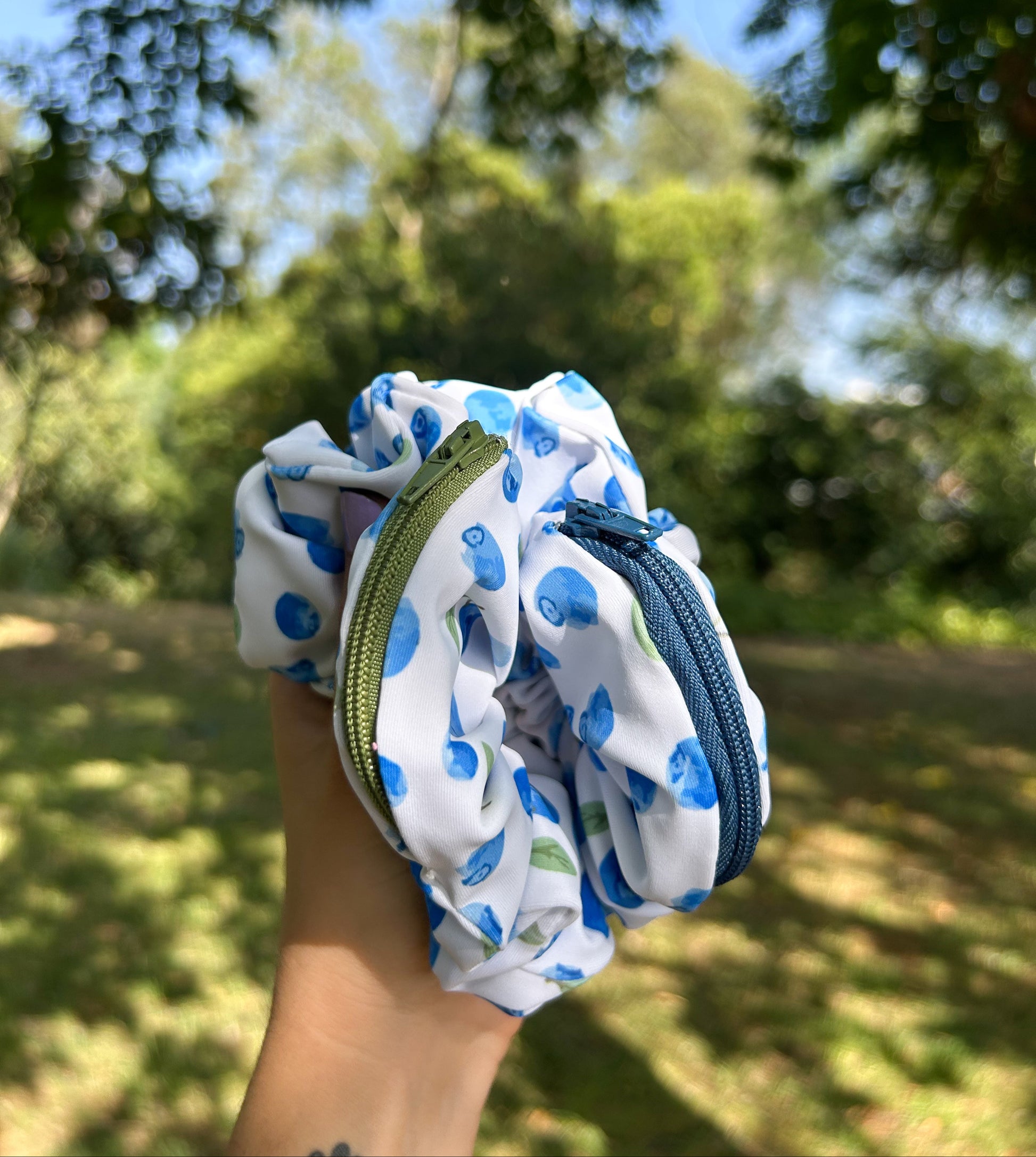 ZIPPER BLUEBERRY
