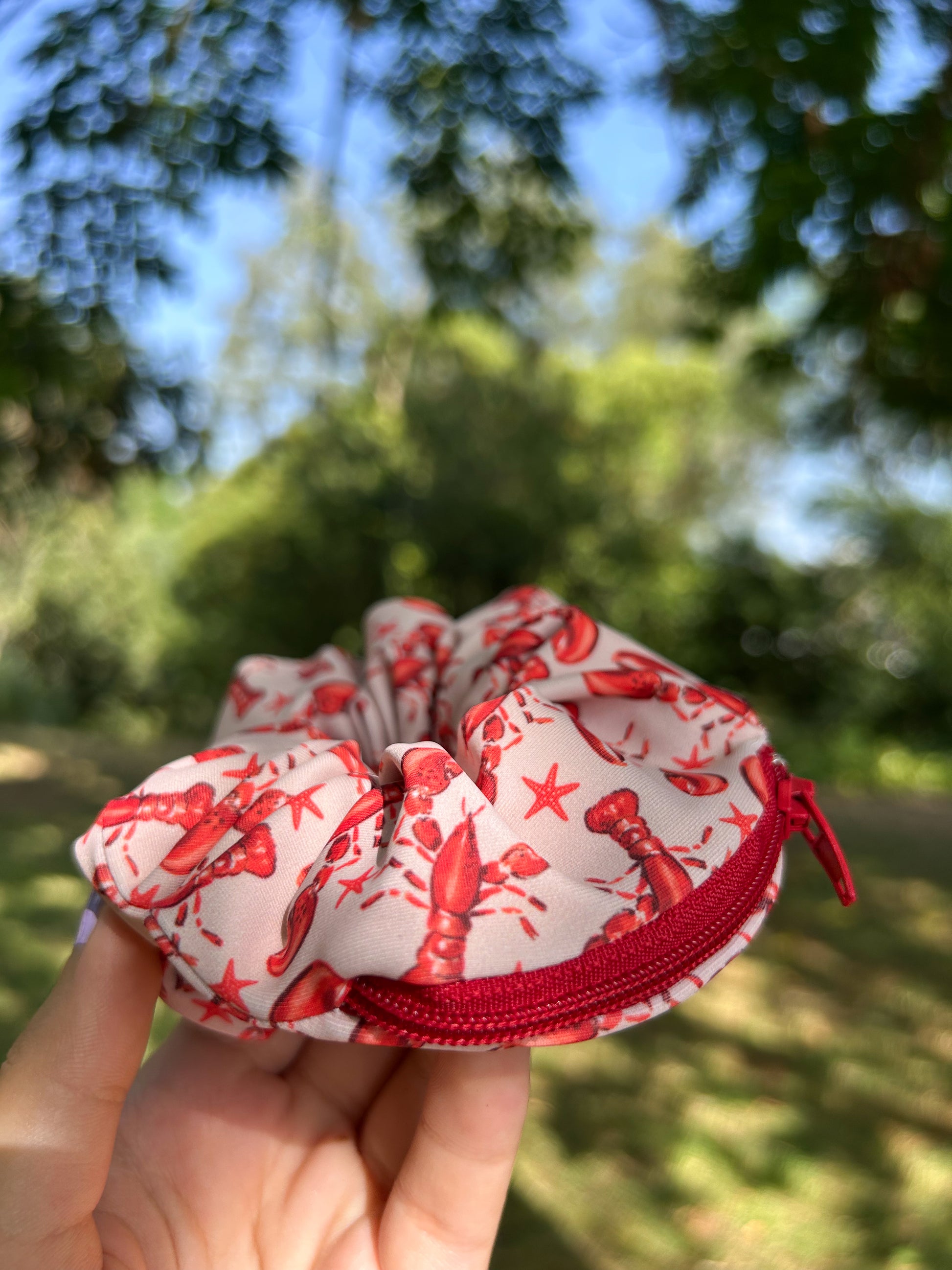 ZIPPER LOBSTER