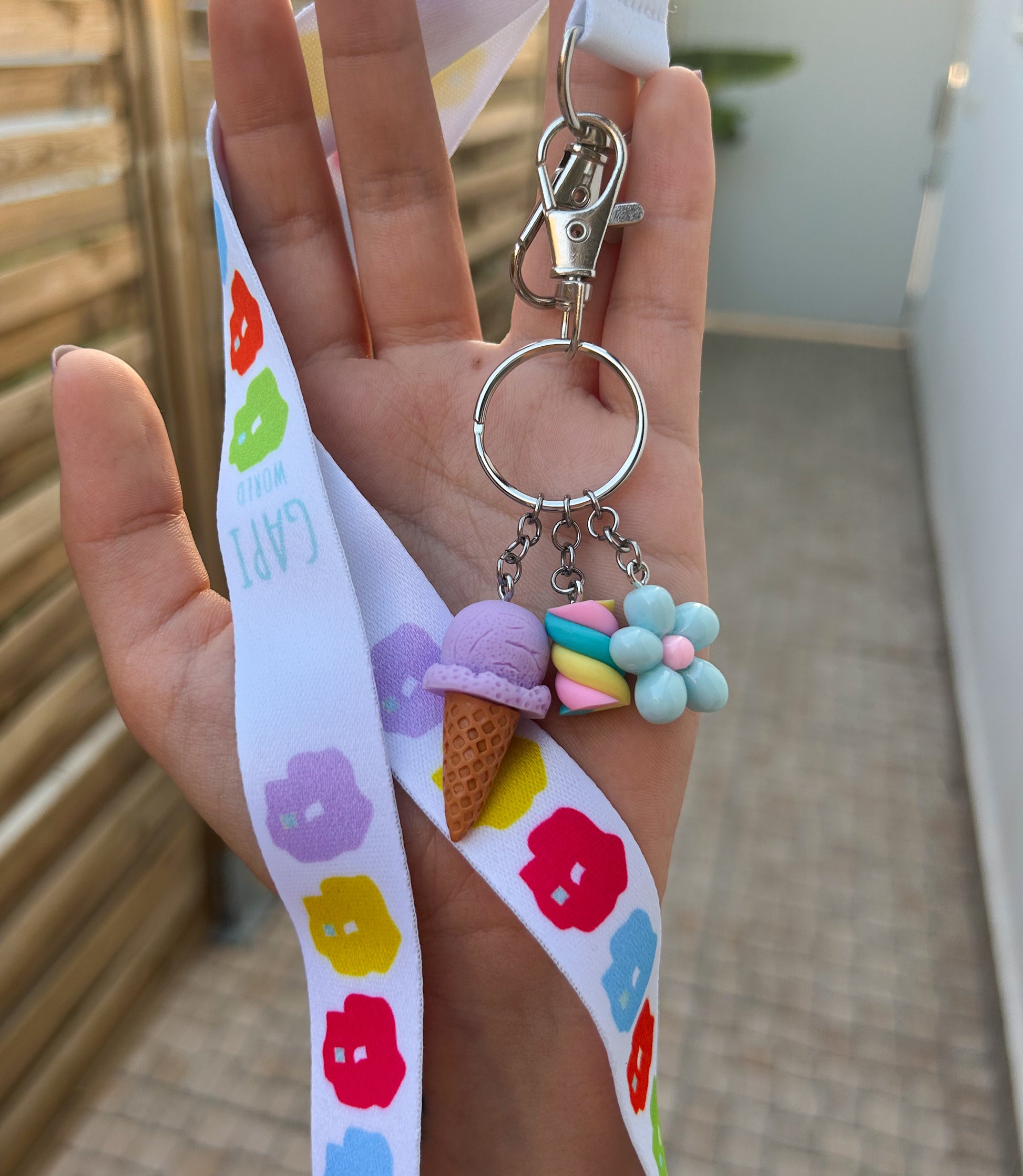 ICE CREAM CHARM