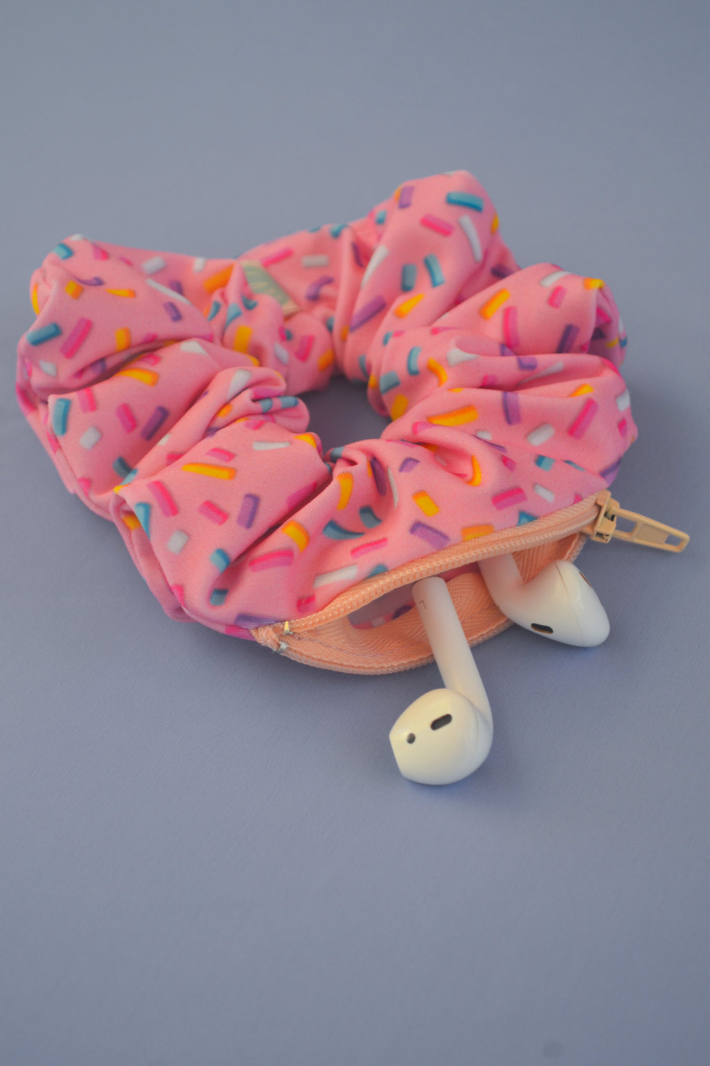 ZIPPER DONUT