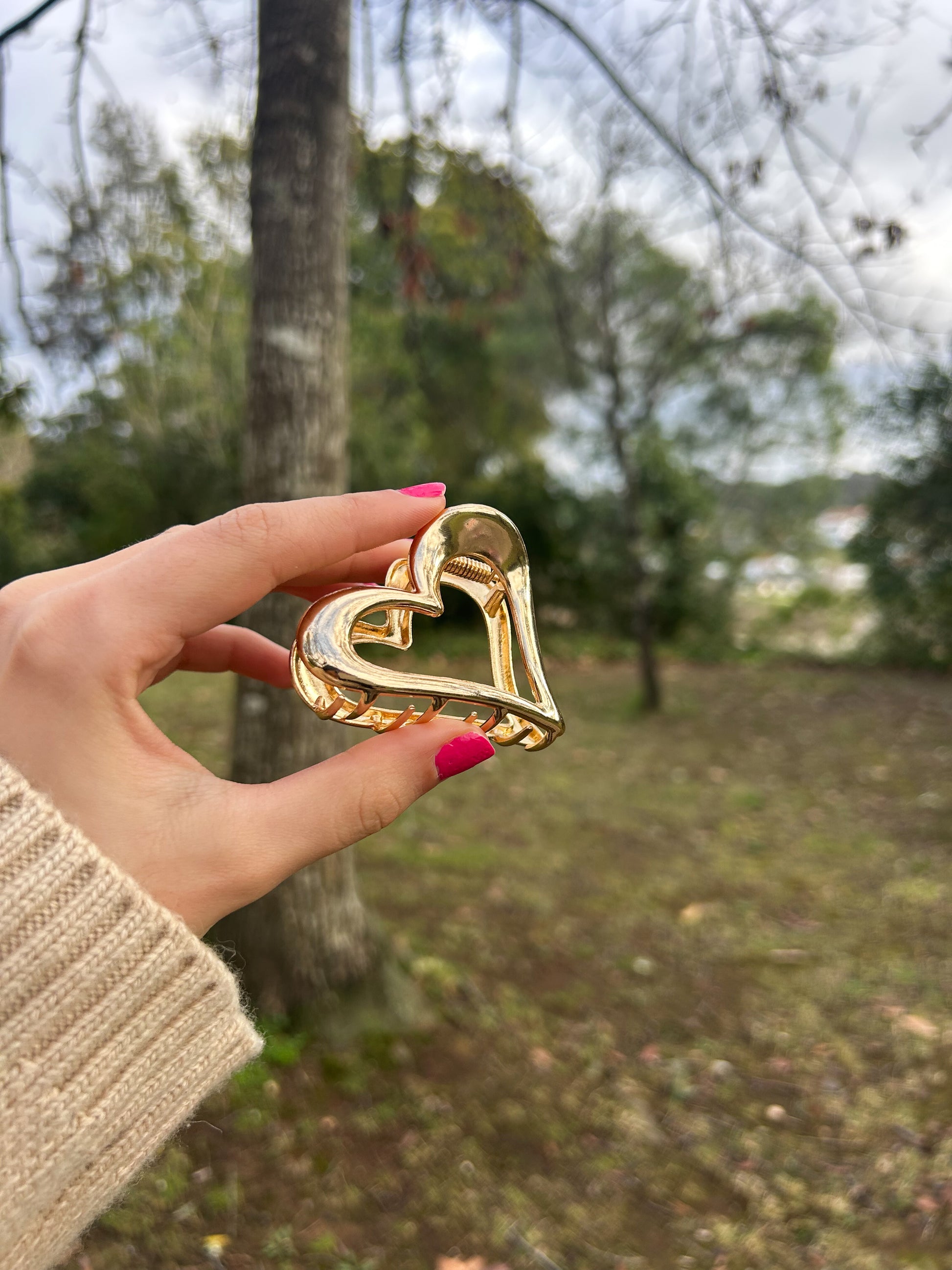 LOVE CLIP