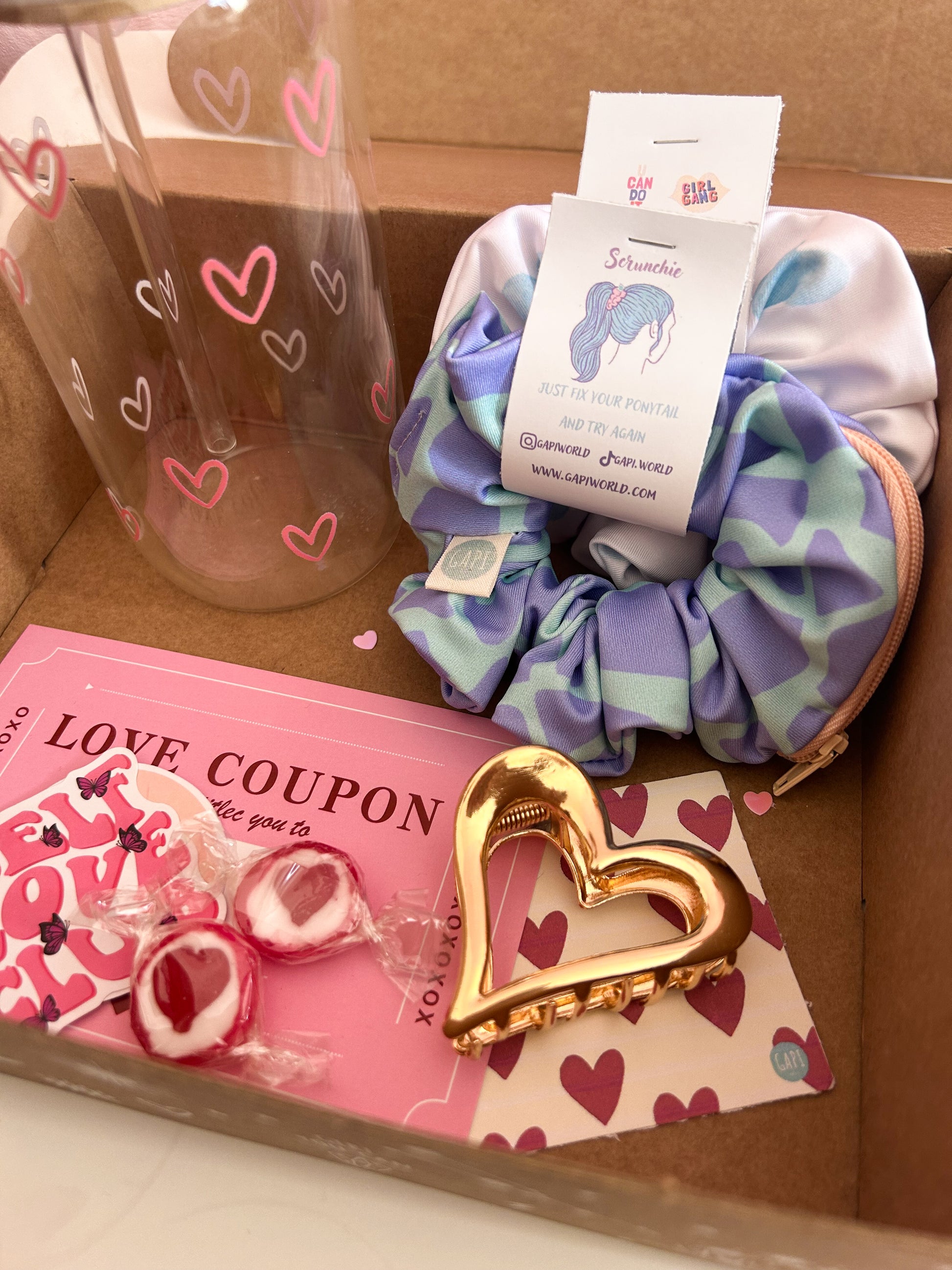 LOVE CLIP