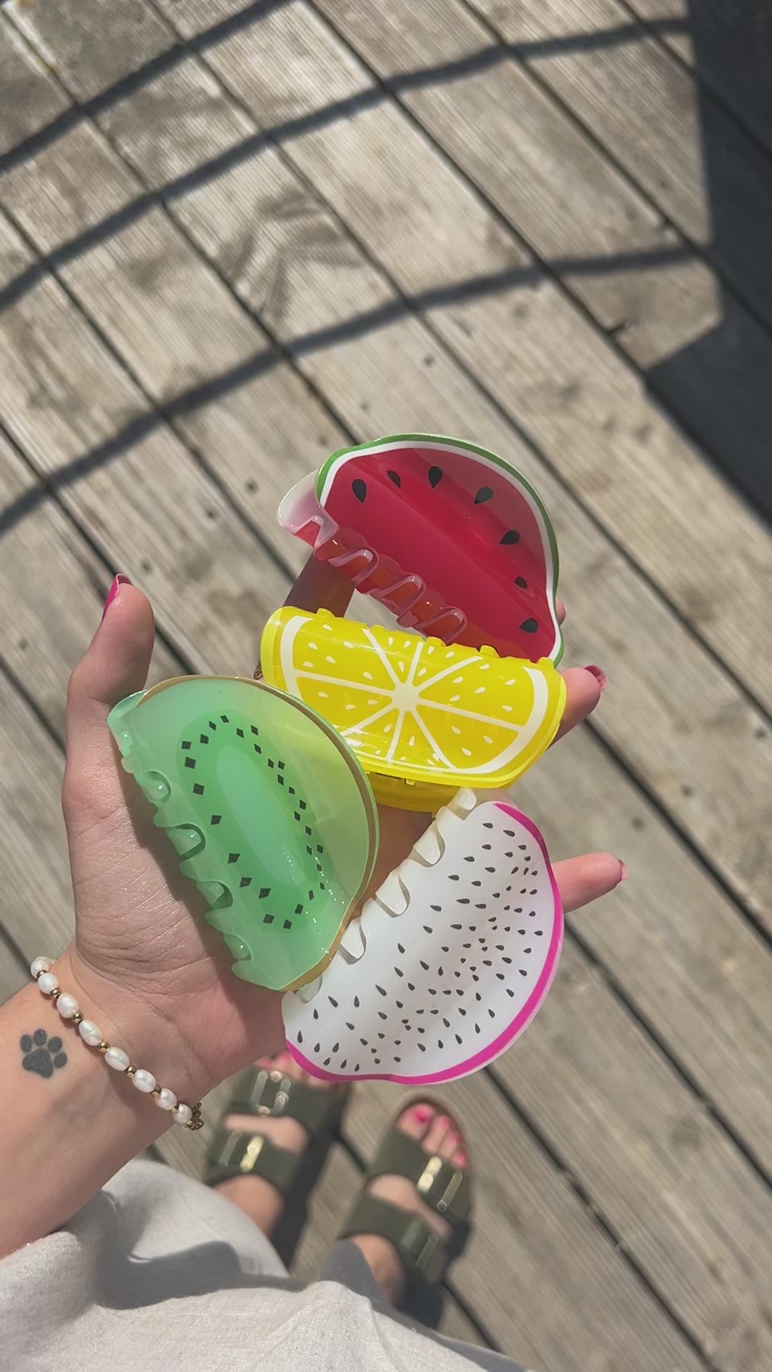 KIWI CLIP